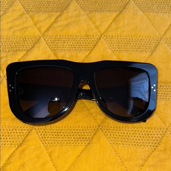 Black Cat-Eye Celine Sunglasses CL40157U - Picture 1 of 9